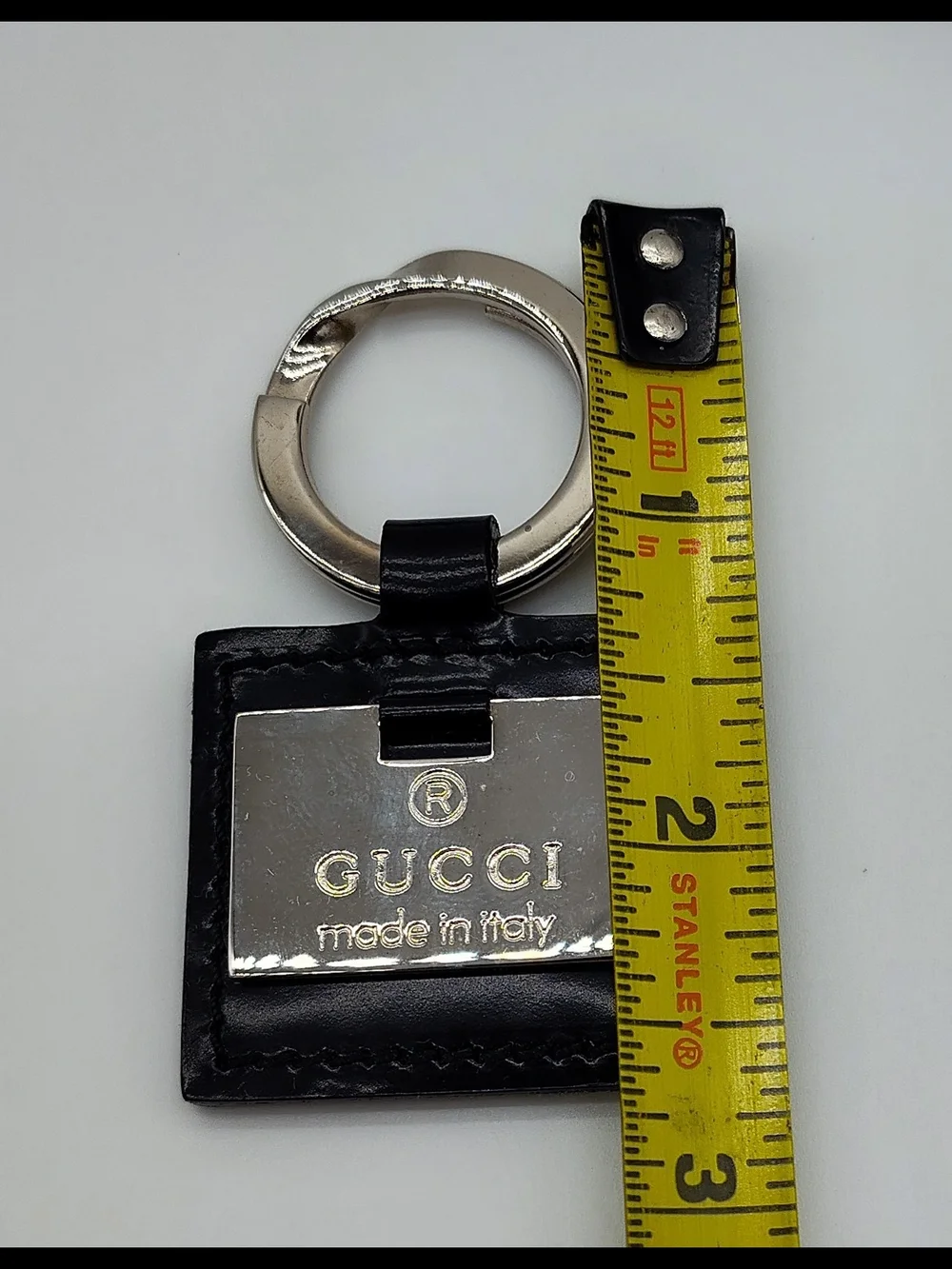 GUCCI Vintage Black Leather Silver Logo Plaque Key Ring Keychain Boxed Italy